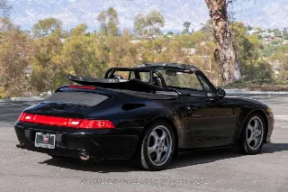 Foto 4 di 24: 1995 Porsche 993