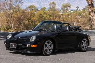 Foto 8 di 24: 1995 Porsche 993