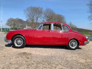 Foto 7 di 8: Daimler V8 | 1963 | Route 66 Auctions