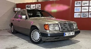 Foto 1 di 16: Mercedes-Benz 300 E-24 | 1992 | Route 66 Auctions
