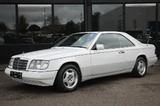 Foto 6 di 8: Mercedes-Benz 220 CE | 1993 | Route 66 Auctions