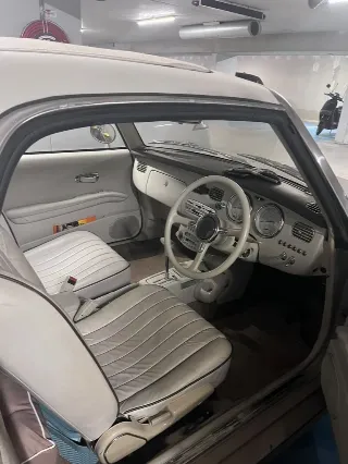 Foto 2 di 8: Nissan Figaro | 1991 | Route 66 Auctions
