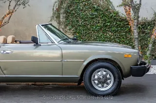 Foto 16 di 24: 1980 Fiat 124 Spider 2000