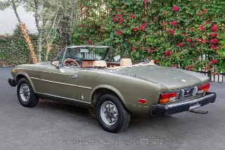 Foto 7 di 24: 1980 Fiat 124 Spider 2000