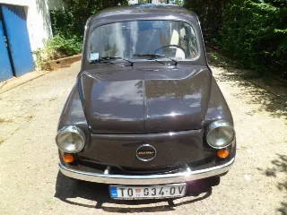 Foto 4 di 8: Zastava 750 | 1984 | Route 66 Auctions