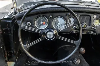 Foto 23 di 24: 1957 MG MGA
