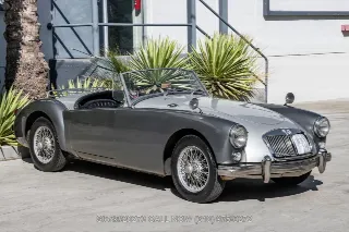 Foto 3 di 24: 1957 MG MGA