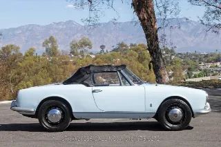 Foto 12 di 24: 1964 Alfa Romeo Giulia Spider
