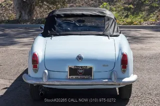 Foto 13 di 24: 1964 Alfa Romeo Giulia Spider