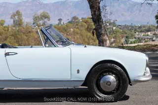 Foto 18 di 24: 1964 Alfa Romeo Giulia Spider