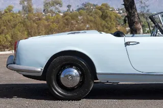 Foto 19 di 24: 1964 Alfa Romeo Giulia Spider