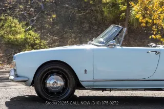 Foto 21 di 24: 1964 Alfa Romeo Giulia Spider