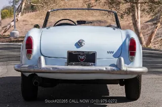 Foto 7 di 24: 1964 Alfa Romeo Giulia Spider