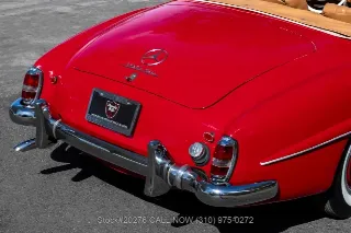 Foto 6 di 24: 1960 Mercedes Benz 190SL