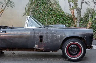 Foto 16 di 24: 1956 Ford Thunderbird