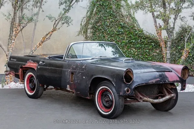 1956 Ford Thunderbird