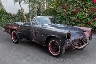 Foto 3 di 24: 1956 Ford Thunderbird
