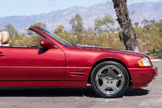 Foto 24 di 24: 1999 Mercedes Benz SL500