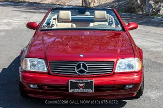 Foto 2 di 24: 1999 Mercedes Benz SL500
