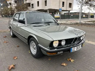 Foto 3 di 8: BMW 525i | 1983 | Route 66 Auctions