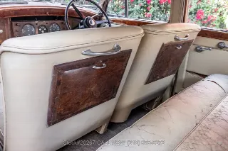 Foto 20 di 24: 1954 Bentley R Type