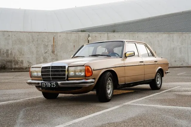 Mercedes-Benz 280 E | 1976 | Route 66 Auctions