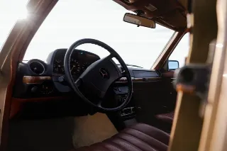 Foto 6 di 8: Mercedes-Benz 280 E | 1976 | Route 66 Auctions