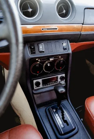 Foto 8 di 8: Mercedes-Benz 280 E | 1976 | Route 66 Auctions