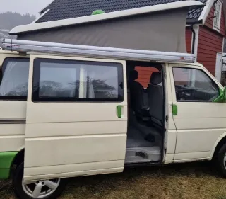 Foto 4 di 8: Volkswagen Transporter T4 Westfalia | 1996 | Route 66 Auctions