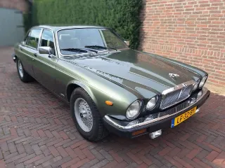 Foto 4 di 8: Jaguar XJ12 Series III | 1984 | Route 66 Auctions