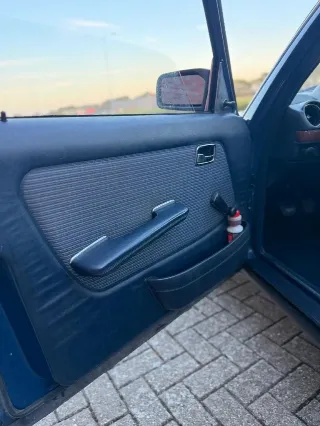 Foto 7 di 8: Mercedes-Benz 230 E | 1984 | Route 66 Auctions