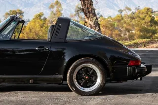 Foto 20 di 24: 1987 Porsche Carrera Targa G50