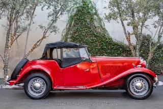 Foto 10 di 24: 1953 MG TD