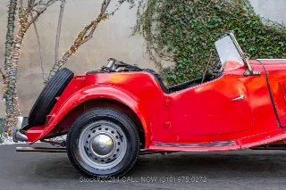Foto 17 di 24: 1953 MG TD
