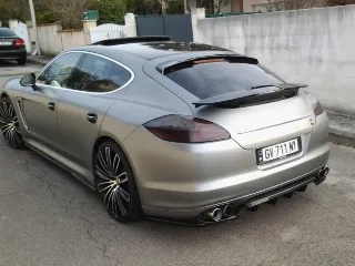 Foto 8 di 9: Porsche Panamera Turbo | 2010 | Route 66 Auctions