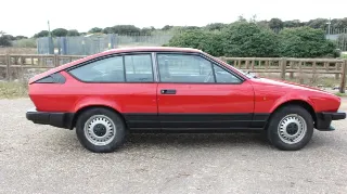 Foto 6 di 8: Alfa Romeo GTV 2.0 | Route 66 Auctions