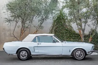 Foto 10 di 24: 1968 Ford Mustang