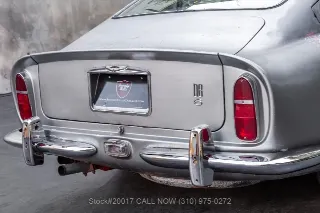 Foto 11 di 24: 1967 Aston Martin DB6