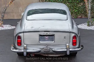 Foto 12 di 24: 1967 Aston Martin DB6