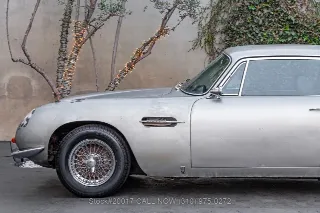 Foto 23 di 24: 1967 Aston Martin DB6