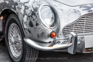 Foto 7 di 24: 1967 Aston Martin DB6