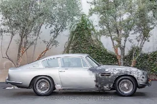 Foto 8 di 24: 1967 Aston Martin DB6
