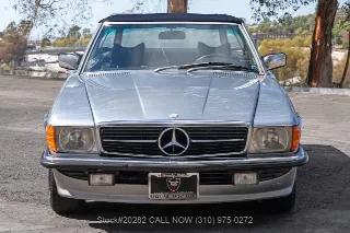Foto 12 di 24: 1977 Mercedes Benz 280SL