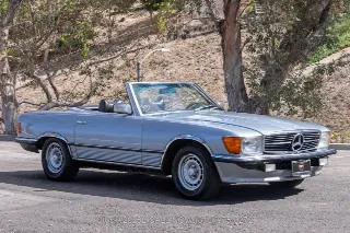 Foto 4 di 24: 1977 Mercedes Benz 280SL
