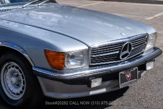 Foto 5 di 24: 1977 Mercedes Benz 280SL