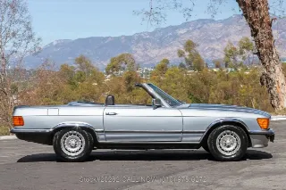 Foto 6 di 24: 1977 Mercedes Benz 280SL