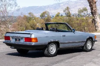 Foto 7 di 24: 1977 Mercedes Benz 280SL