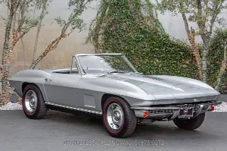 Foto 1 di 24: 1967 Chevrolet Corvette