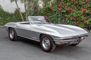 Foto 4 di 24: 1967 Chevrolet Corvette