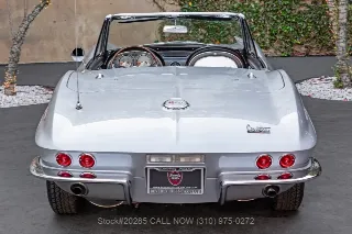 Foto 8 di 24: 1967 Chevrolet Corvette